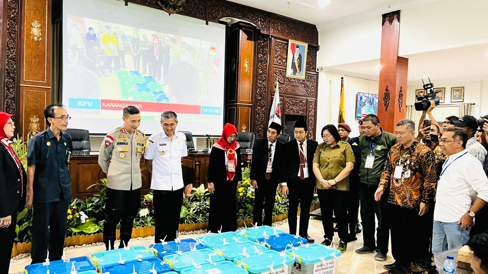 Bawaslu Karanganyar Awasi Rekapitulasi dan Penetapan Hasil Perolehan Suara di tingkat Kabupaten 