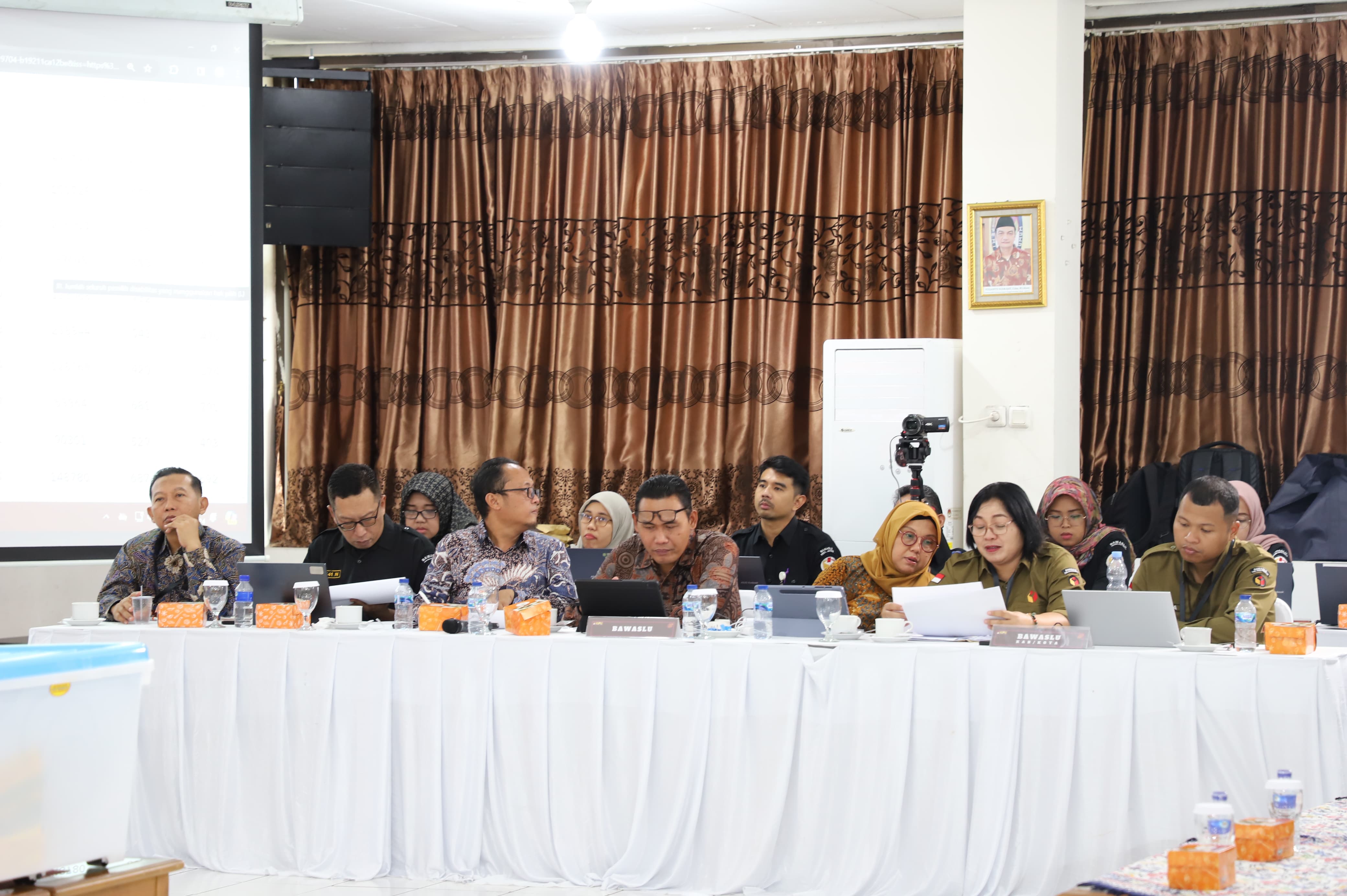 Rekapitulasi Hasil Perolehan Suara tingkat Kabupaten di KPU Provinsi Jateng