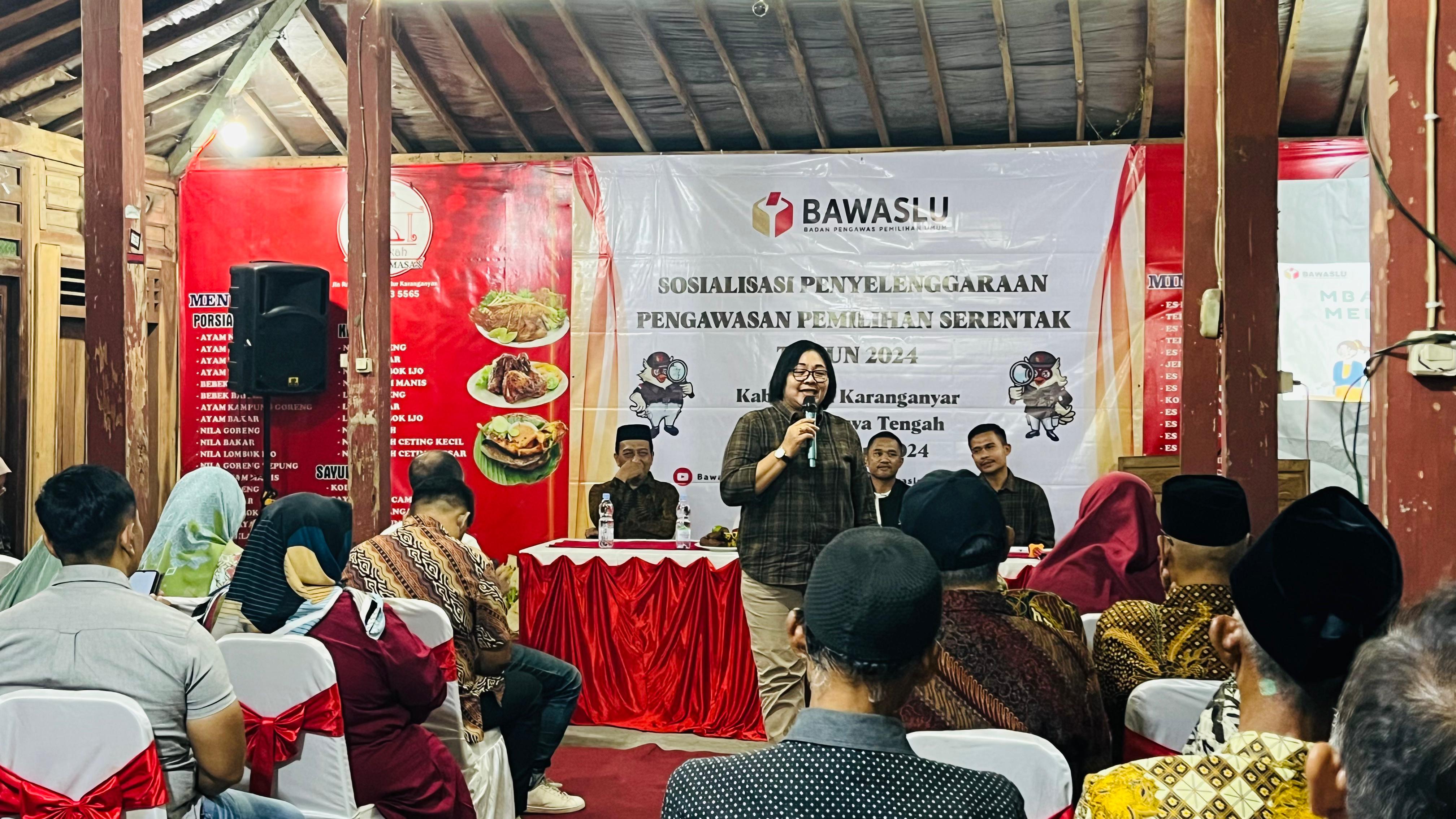 Bawaslu Karanganyar Bersama Komisi II DPR RI Gelar Sosialisasi