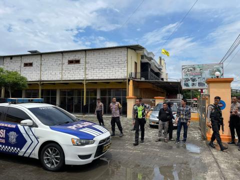 Distrubusi Logistik Pemilu 2024 dari Gudang KPU Karanganyar ke PPK Kecamatan