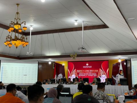 Bawaslu Karanganyar ikuti Rekapitulasi Hasil Perolehan Suara tingkat Kabupaten di KPU Provinsi Jateng