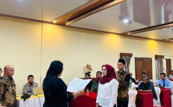 Pelantikan PAW Kecamatan Karangpandan bertempat di Hotel Permatasari, Tasikmadu