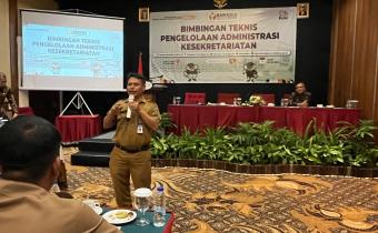 Bawaslu Karanganyar Bimbing Pengelolaan Administrasi Kesekretariatan Panwascam