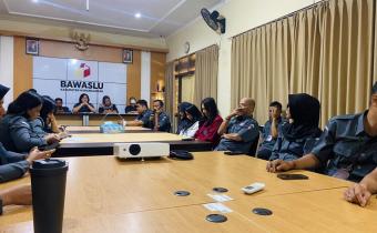 Rapat Internal Pengelolaan Data dan Penyusunan DIP